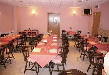 Rosemount Hotel Heathrow Hounslow Exterior foto